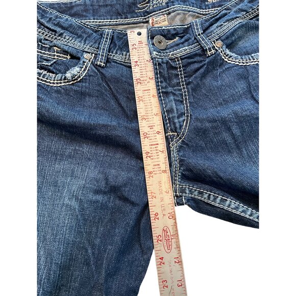 Silver‎ Jeans Size 17 Suki 31x32 Medium Wash Slim Cut Boot Cut Distressed Design - Picture 5 of 7